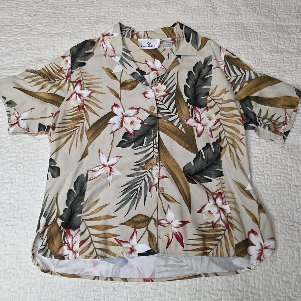 Erin‎ London Button Up Shirt Beige Medium Hawaiian Tropical Floral Short Sleeve